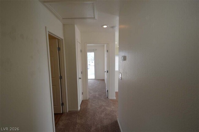 Building Photo - 6670 Tulip Falls Dr