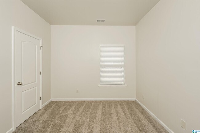 Building Photo - 6459 Southern Trace Dr
