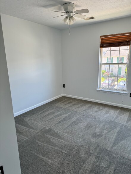 Building Photo - 5068 Bristle Cone Cir