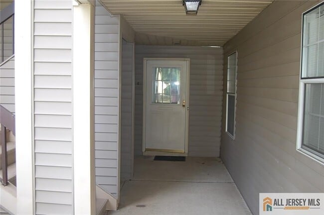 Building Photo - 124 Concordia Cir