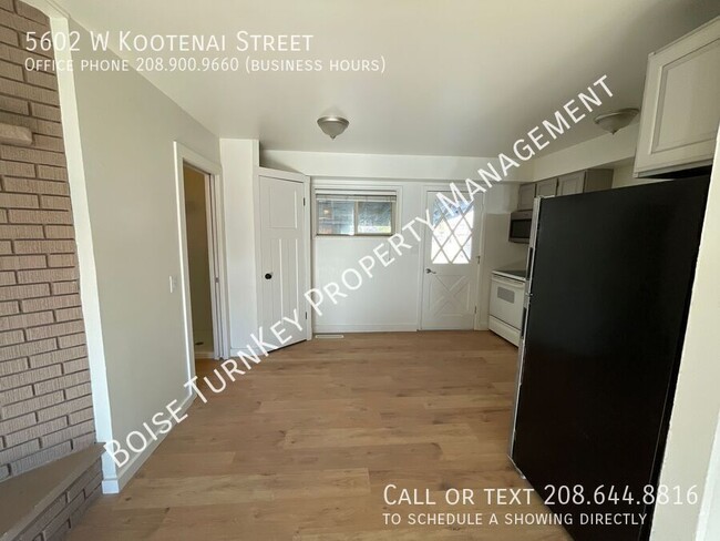 Building Photo - Newly Remodeled 3 Bedroom near Overland Rd...