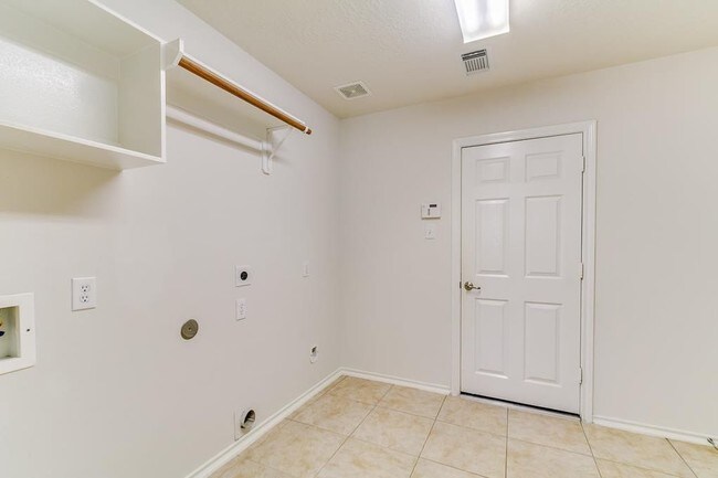 Building Photo - 8310 Coriander Ln