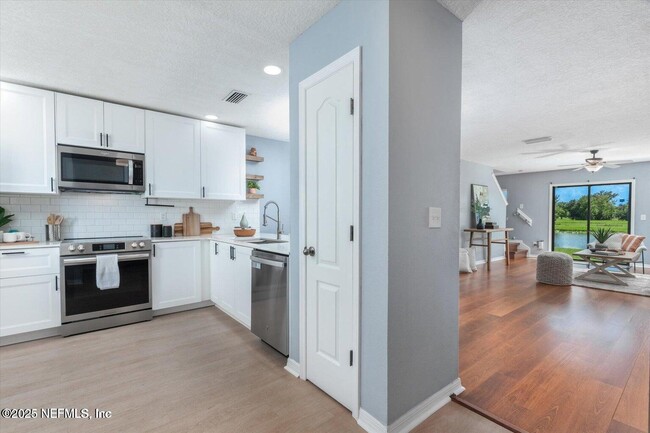 Building Photo - 429 Cabernet Pl