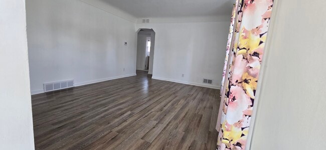 Building Photo - 3202 Cherokee Ave