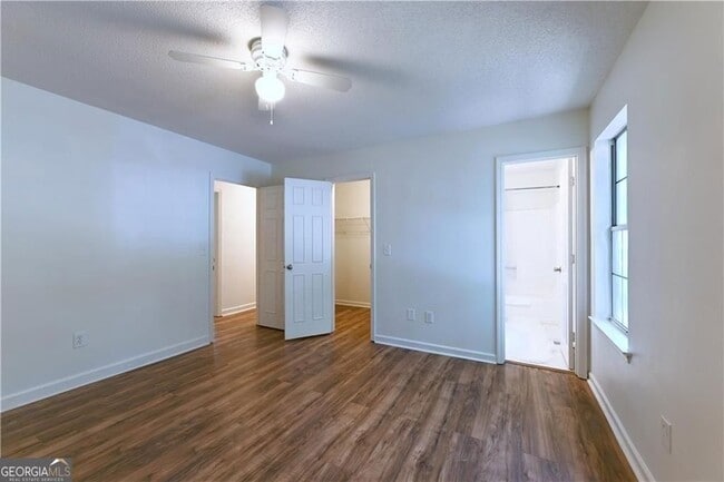 Building Photo - 1697 Cedar Bluff Way