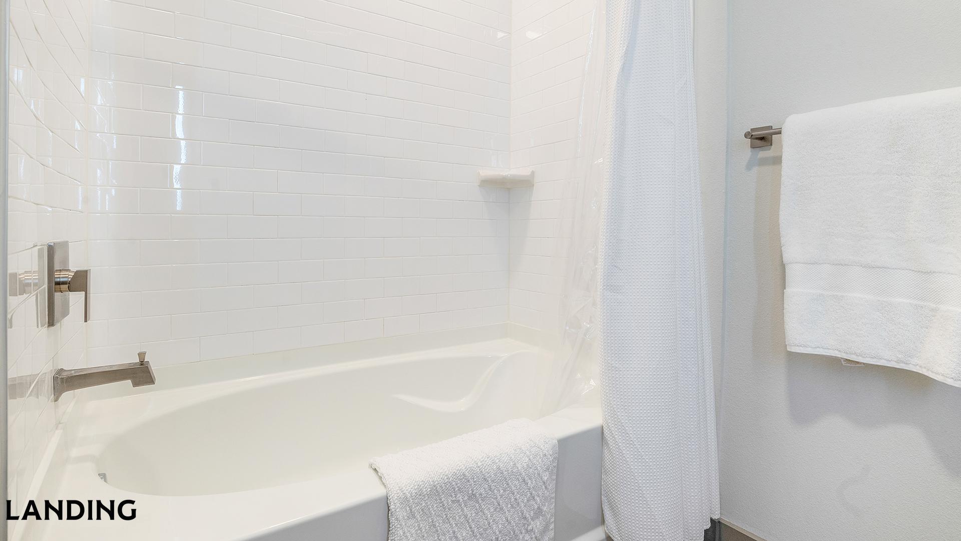 Building Photo - 2995 Railside Lp