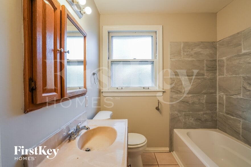 Building Photo - 3906 214th St