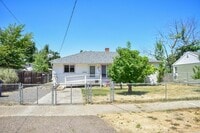 Building Photo - 924 Mount Pitt Ave