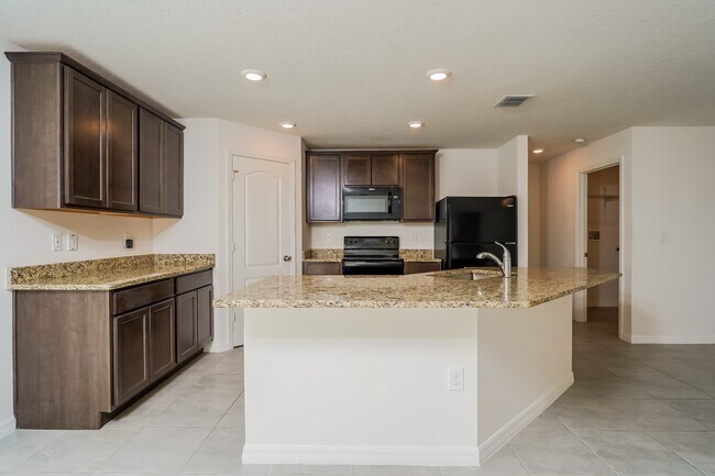 Building Photo - 1167 Walden Blvd SE