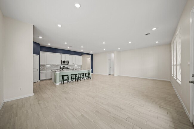 Building Photo - 2427 Madera Landing Ln