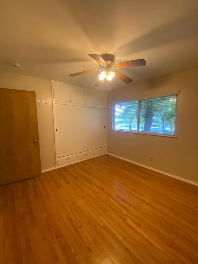 Building Photo - Pool Home in Orange for Lease