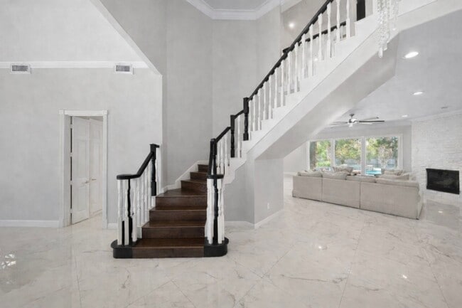 Building Photo - 25307 Piney Bend Ct