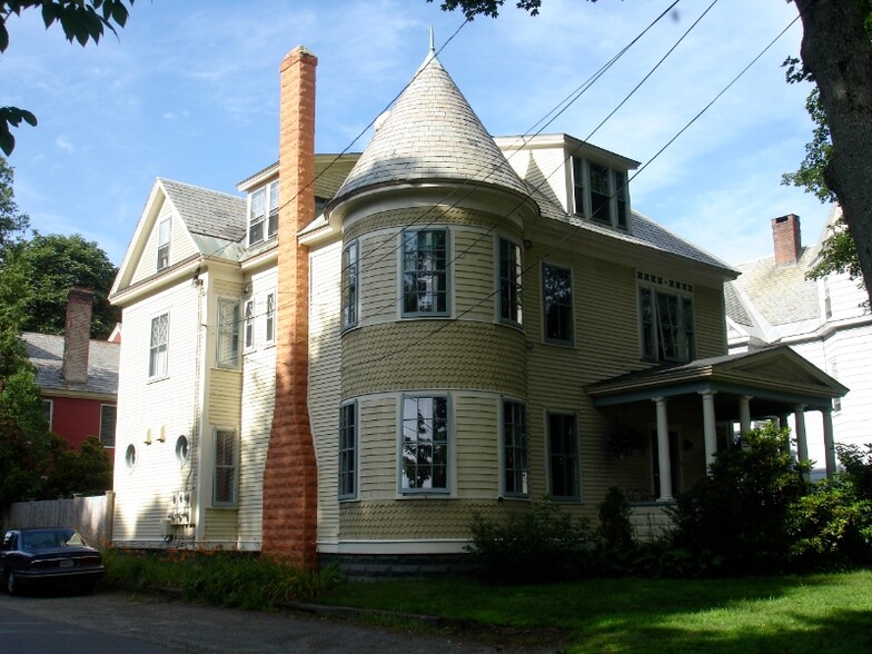 Building Photo - 98 High St