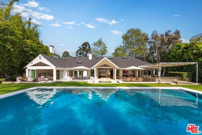 Building Photo - 797 Amalfi Dr