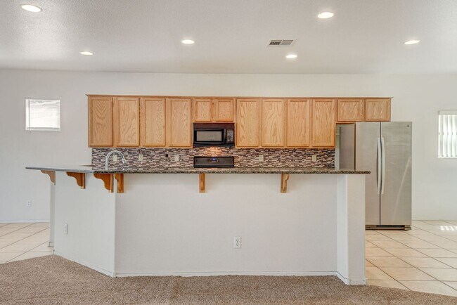 Building Photo - 6724 Donna St