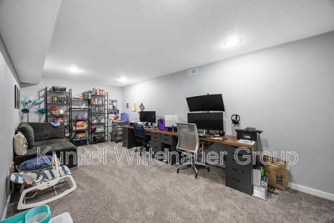 Building Photo - 2678 London Ln