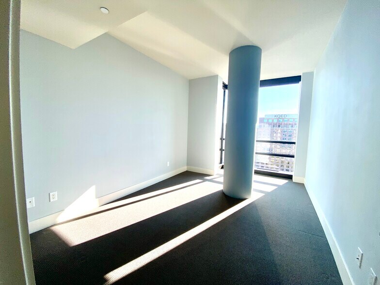 Building Photo - 88 E San Fernando St
