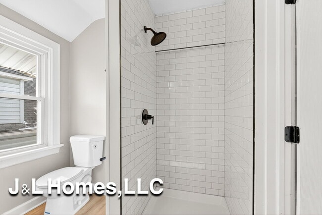 Building Photo - 888 Miller Ave