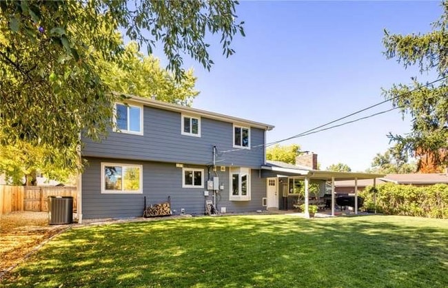 Building Photo - 2146 S Yarrow St