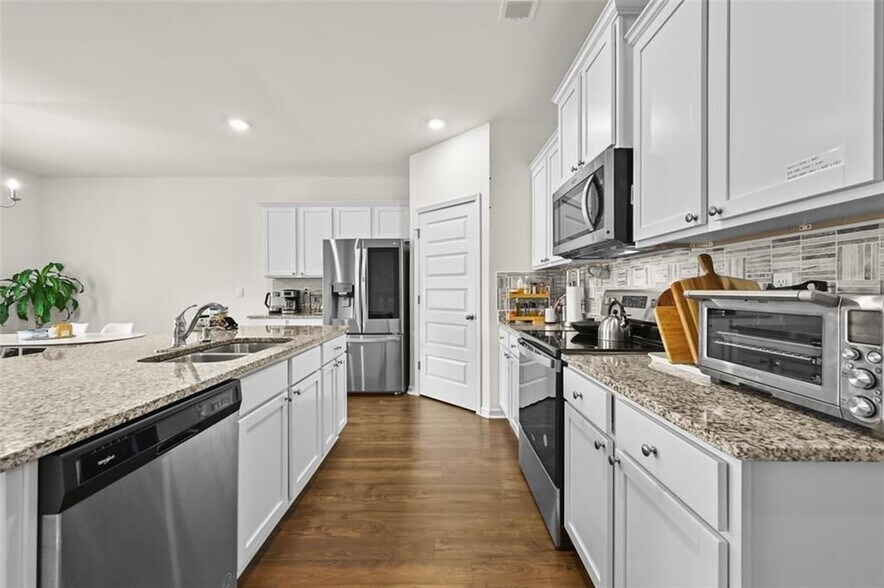 Building Photo - 120 Echo Ct