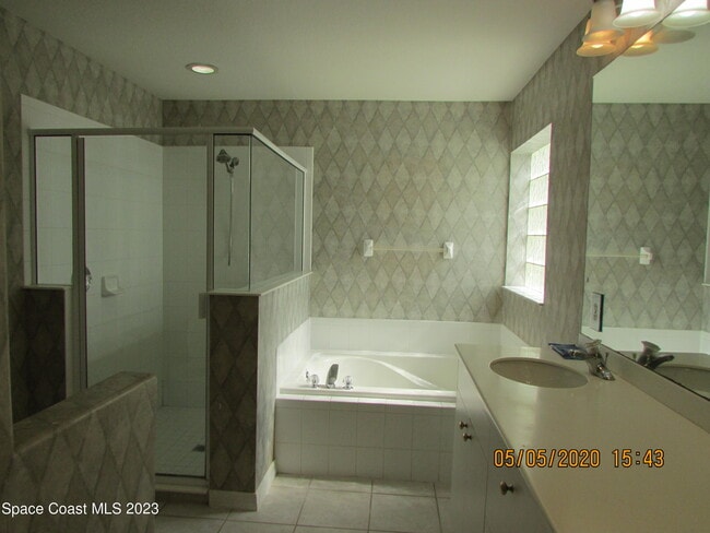Building Photo - 2710 Bradfordt Dr