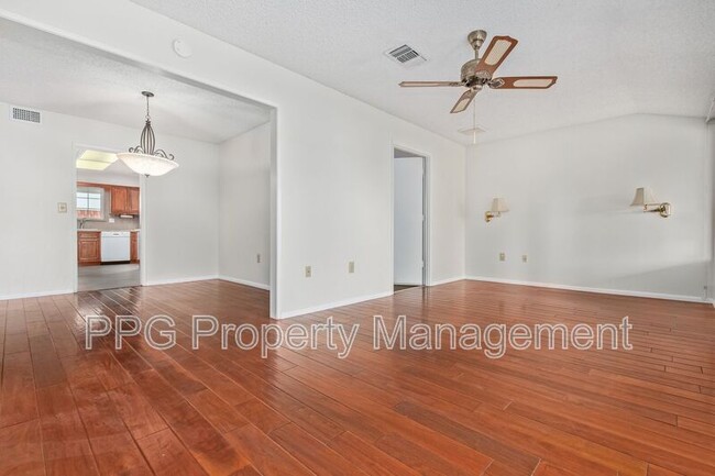 Building Photo - 14022 Whispering Lake Dr
