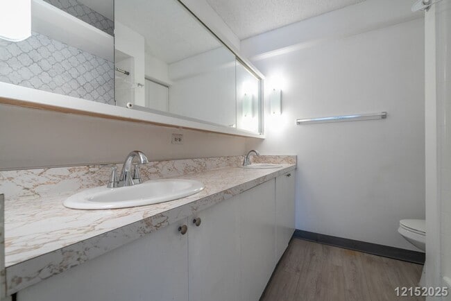 Building Photo - 1655 Makaloa St