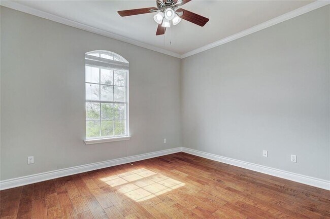 Building Photo - 10140 Brimfield Dr