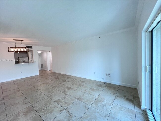 Building Photo - 50 Menores Ave