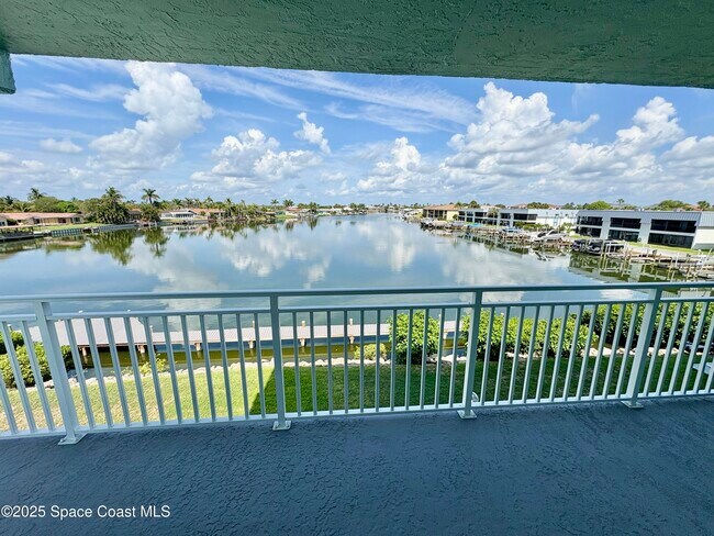 Building Photo - 1750 Commodore Blvd