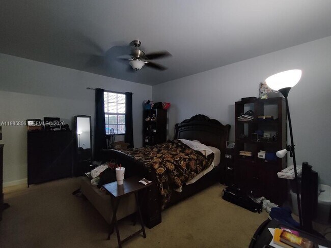 Building Photo - 9500 SW 171st Ct