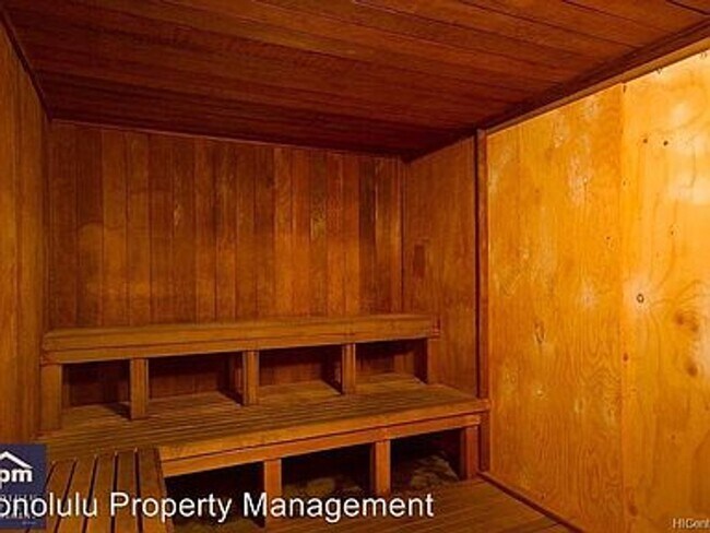 Building Photo - 1 Bedroom in Waikiki Close To Everything