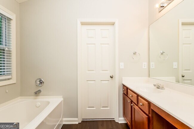 Building Photo - 1582 Thornwick Trace