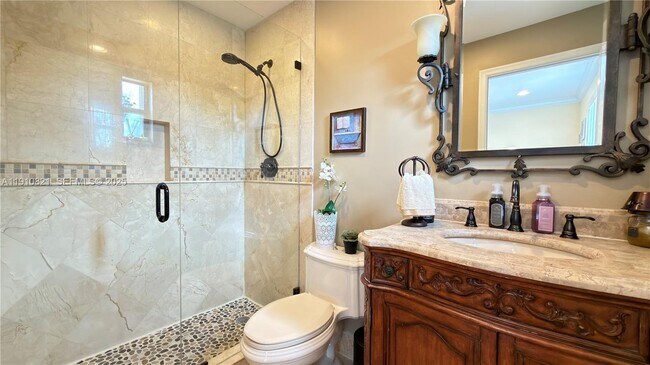 Building Photo - 3887 Tree Top Dr