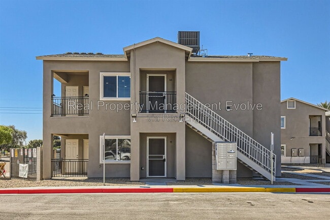 Building Photo - 7010 N 80th Ave