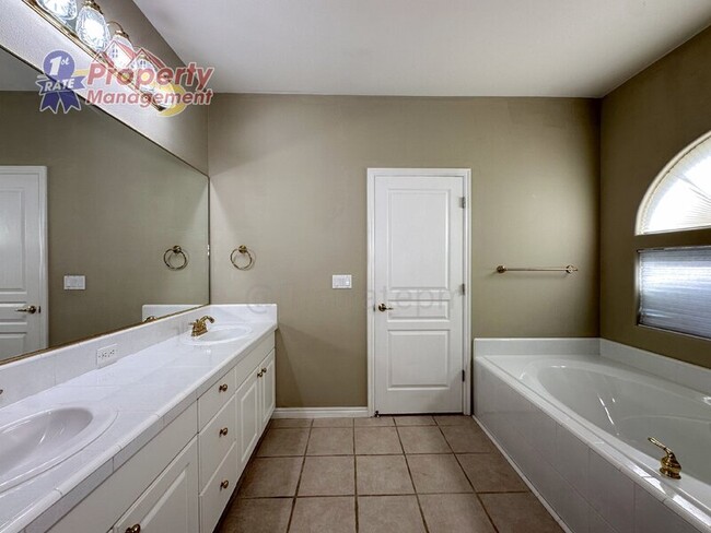 Building Photo - 13232 W Annabrook Dr