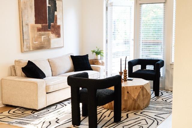 Primary Photo - 2505 Thornton Rd