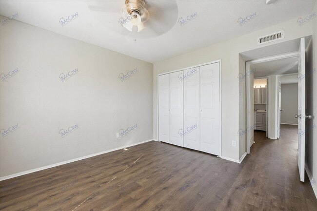 Building Photo - 7400 Butternut Ct