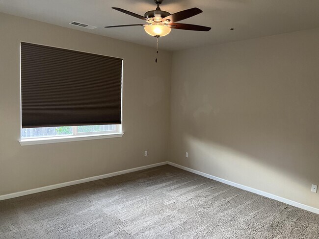 Building Photo - 4321 Paulson Ln