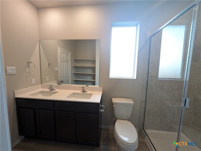 Building Photo - 1138 Stone Vly Rd