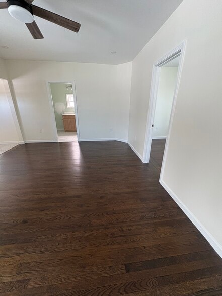 Building Photo - 316 Old Fall River Rd