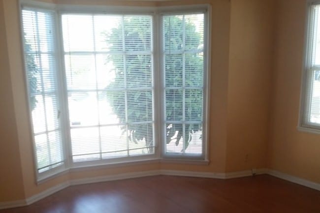 Building Photo - 8437 Naylor Ave