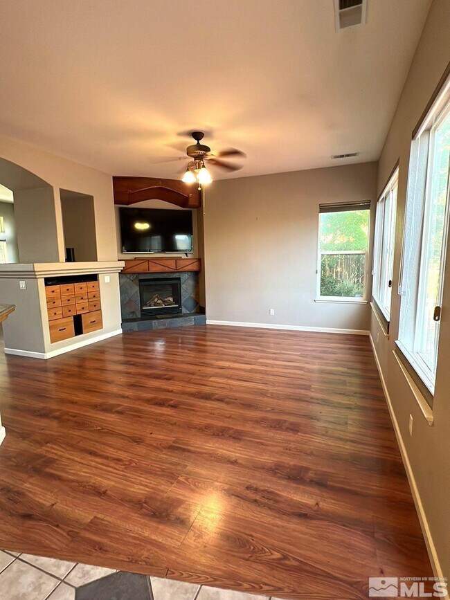Building Photo - 3340 Sansol Ct