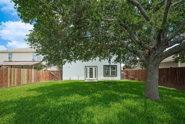 Building Photo - 5731 Coastal Way