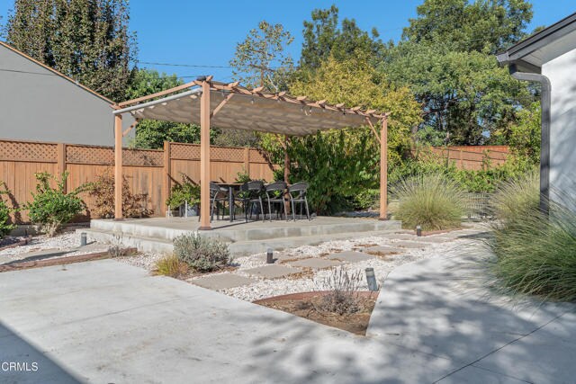 Building Photo - 5200 Dahlia Dr