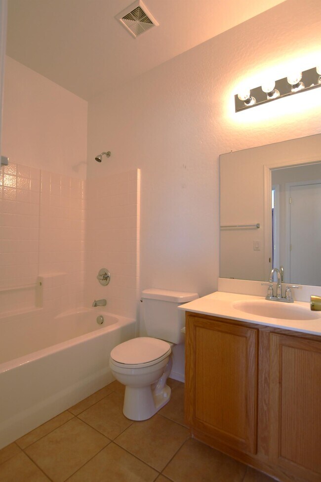 Building Photo - 2300 E Magma Rd