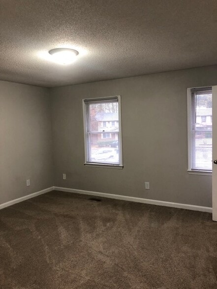 Building Photo - 4405 Graceland Ct