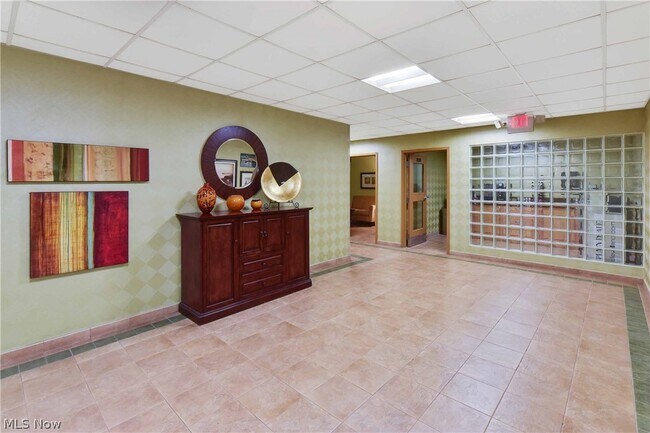 Building Photo - 12550 Lake Ave