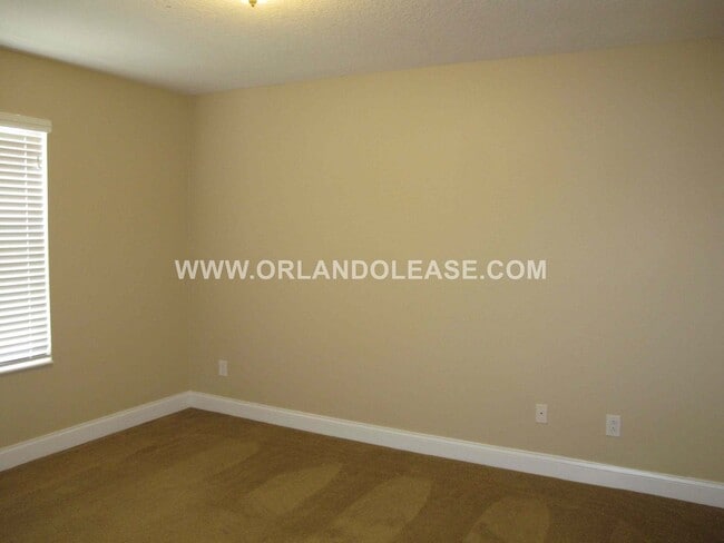 Building Photo - Spacious 4 Bed / 3.5 Bath Home in Gated Toscana