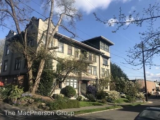 Primary Photo - 302 Malden Ave E